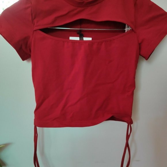 Red 90s Cut Out Crop Top Tee T-Shirt NWT - Picture 5 of 5